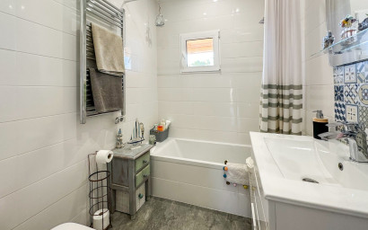 Resale - Villa -
Sax