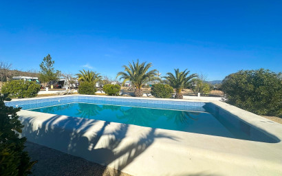 Resale - Villa -
Sax