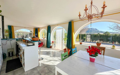 Resale - Villa -
Sax