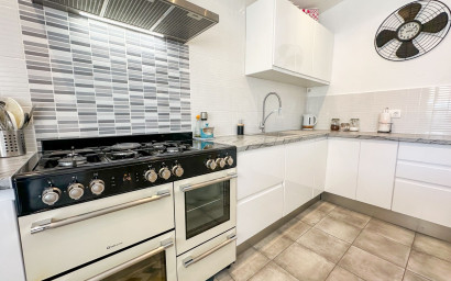 Resale - Villa -
Sax