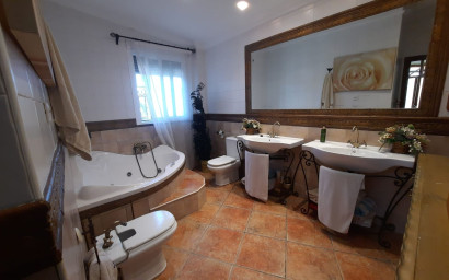 Herverkoop - Villa -
Sax