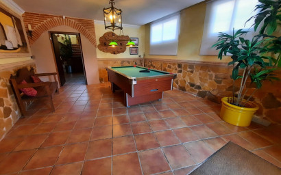 Herverkoop - Villa -
Sax