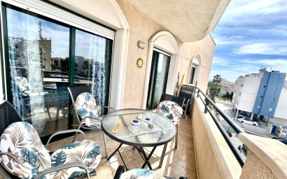 Resale - Apartment -
Cabo Roig