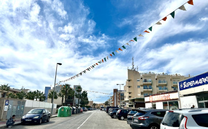 Resale - Apartment -
Cabo Roig