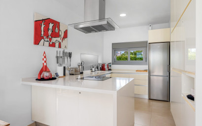 Resale - Villa -
Orihuela Costa - Vistabella