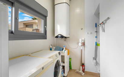 Resale - Villa -
Orihuela Costa - Vistabella