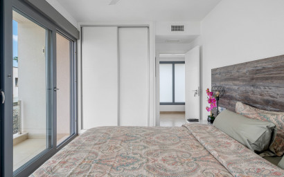 Resale - Villa -
Orihuela Costa - Vistabella