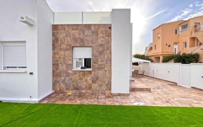 Resale - Townhouse -
Orihuela Costa - Playa Flamenca