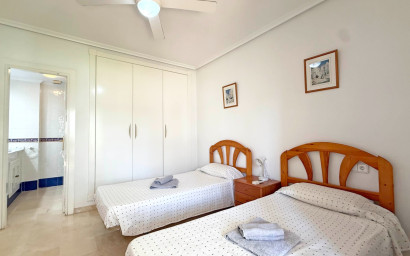 Resale - Apartment -
Orihuela Costa - Villamartín