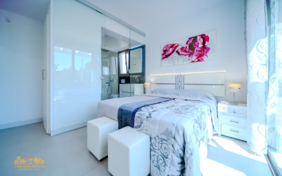 Resale - Villa -
Orihuela Costa - Villamartín