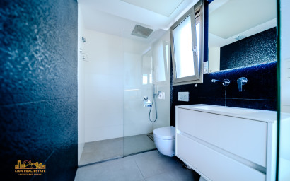 Resale - Villa -
Orihuela Costa - Villamartín