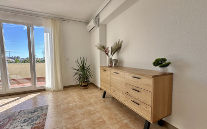 Resale - Apartment -
Orihuela Costa - Punta Prima