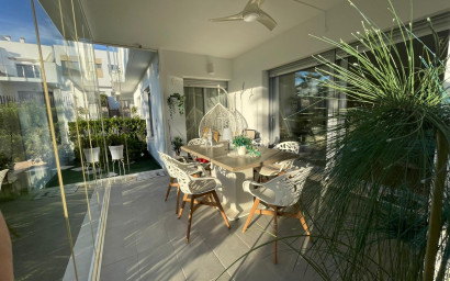 Resale - Apartment -
Orihuela - Vistabella