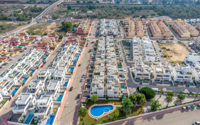 Resale - Townhouse -
Orihuela Costa - Villamartín