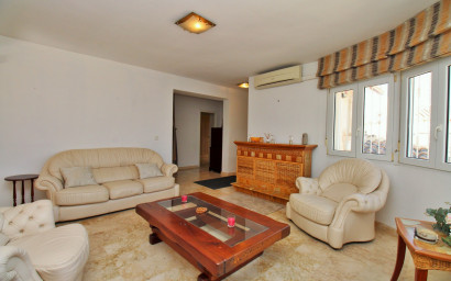 Resale - Villa -
Las Ramblas