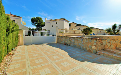 Resale - Villa -
Las Ramblas