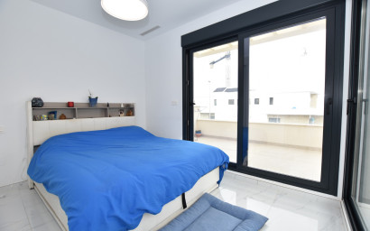 Herverkoop - Villa -
Los Montesinos