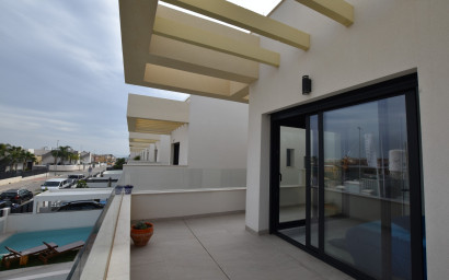 Herverkoop - Villa -
Los Montesinos