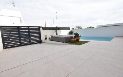 Herverkoop - Villa -
Los Montesinos