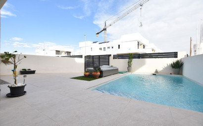 Herverkoop - Villa -
Los Montesinos