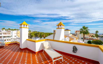 Resale - Villa -
Orihuela Costa - Villamartín