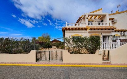 Resale - Townhouse -
Orihuela Costa - La Florida