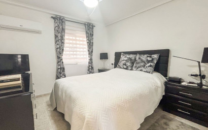 Resale - Villa -
Monforte del Cid