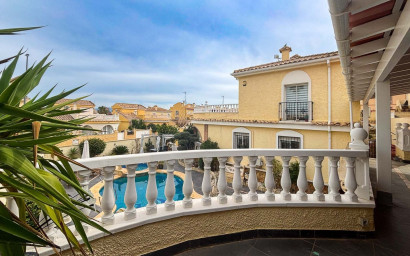 Resale - Villa -
Monforte del Cid