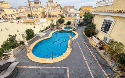 Resale - Villa -
Monforte del Cid