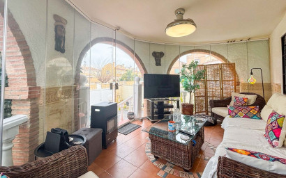 Resale - Villa -
Monforte del Cid