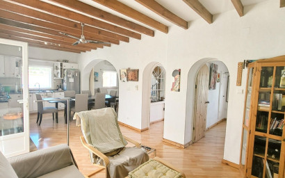 Herverkoop - Villa -
La Romana