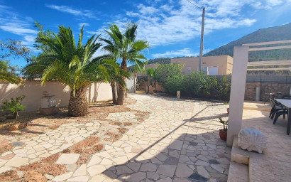 Herverkoop - Villa -
La Romana