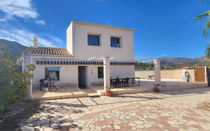 Herverkoop - Villa -
La Romana