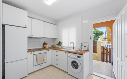 Resale - Townhouse -
La Florida