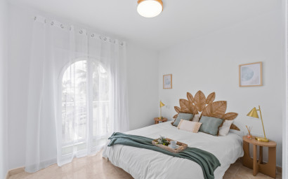 Resale - Townhouse -
La Florida