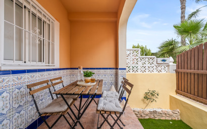 Resale - Townhouse -
La Florida