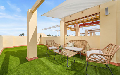 Resale - Townhouse -
La Florida