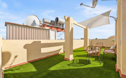 Resale - Townhouse -
La Florida