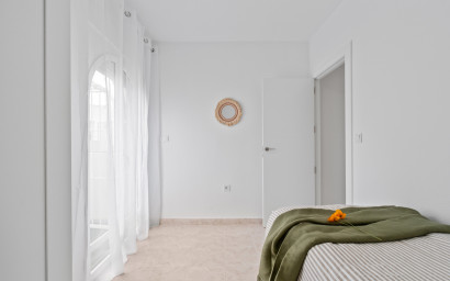 Resale - Townhouse -
La Florida