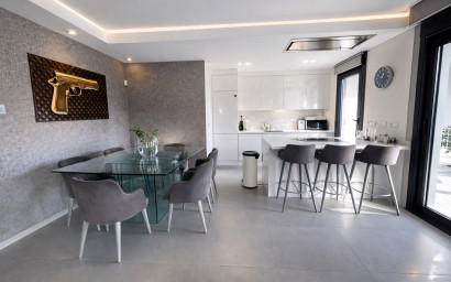 Resale - Villa -
Torrevieja - Los Balcones