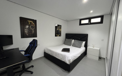 Resale - Villa -
Torrevieja - Los Balcones