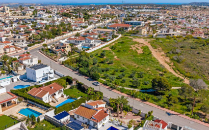 Herverkoop - Villa -
Ciudad Quesada