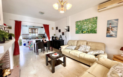 Herverkoop - Plat -
Playa Flamenca