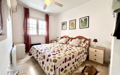 Herverkoop - Plat -
Playa Flamenca