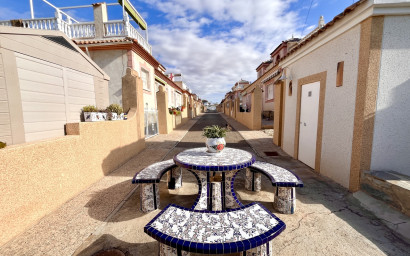 Herverkoop - Plat -
Playa Flamenca