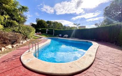 Herverkoop - Plat -
Playa Flamenca