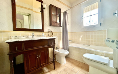 Herverkoop - Villa -
La Mata