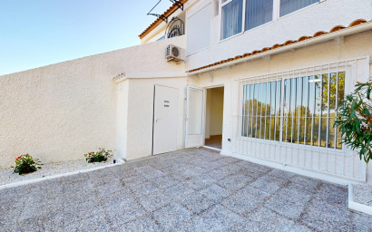 Resale - Apartment -
Orihuela Costa - Villamartin