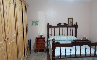 Resale - Finca - Country Property -
Yecla