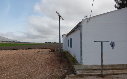 Resale - Finca - Country Property -
Yecla